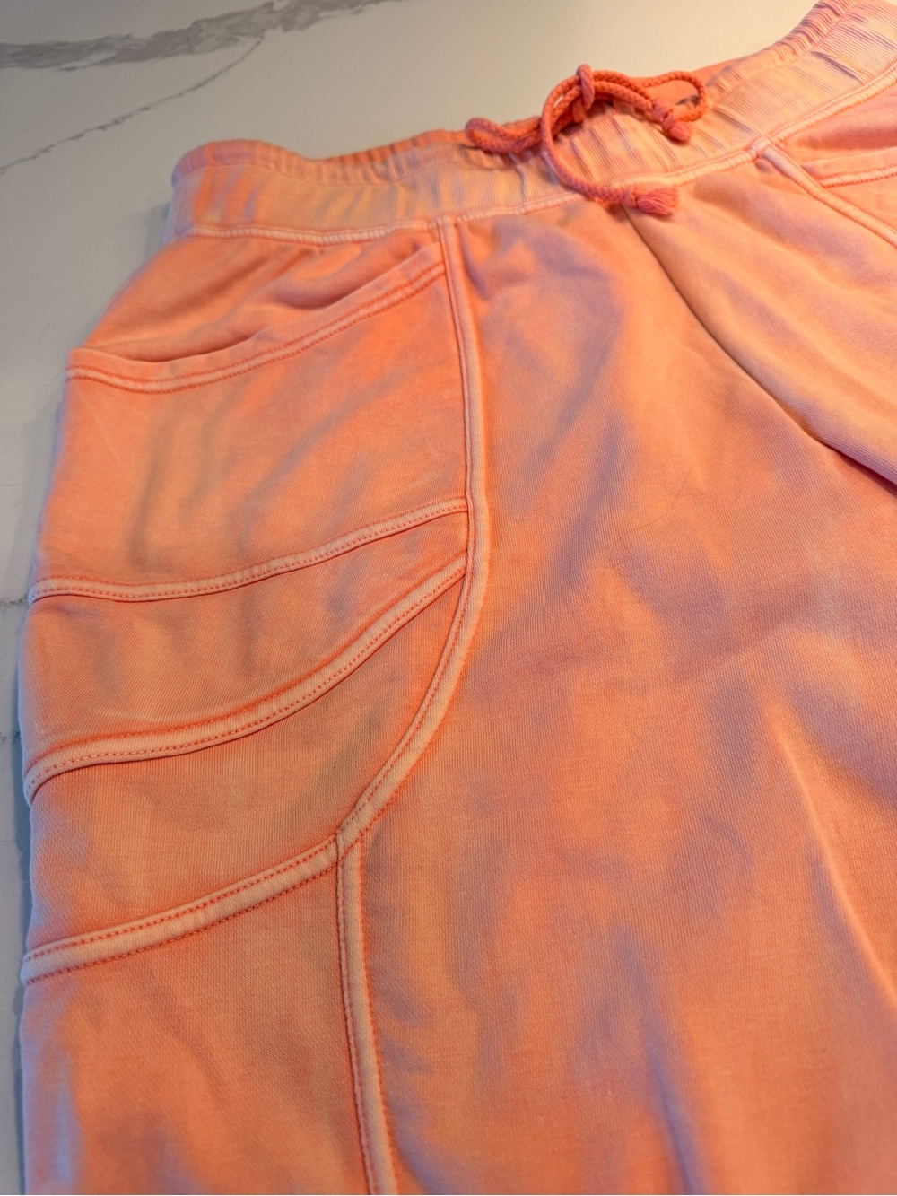 Daily practice-Coral Jogger Pants Drawstring size medium but fits like a large. - Picture 4 of 6